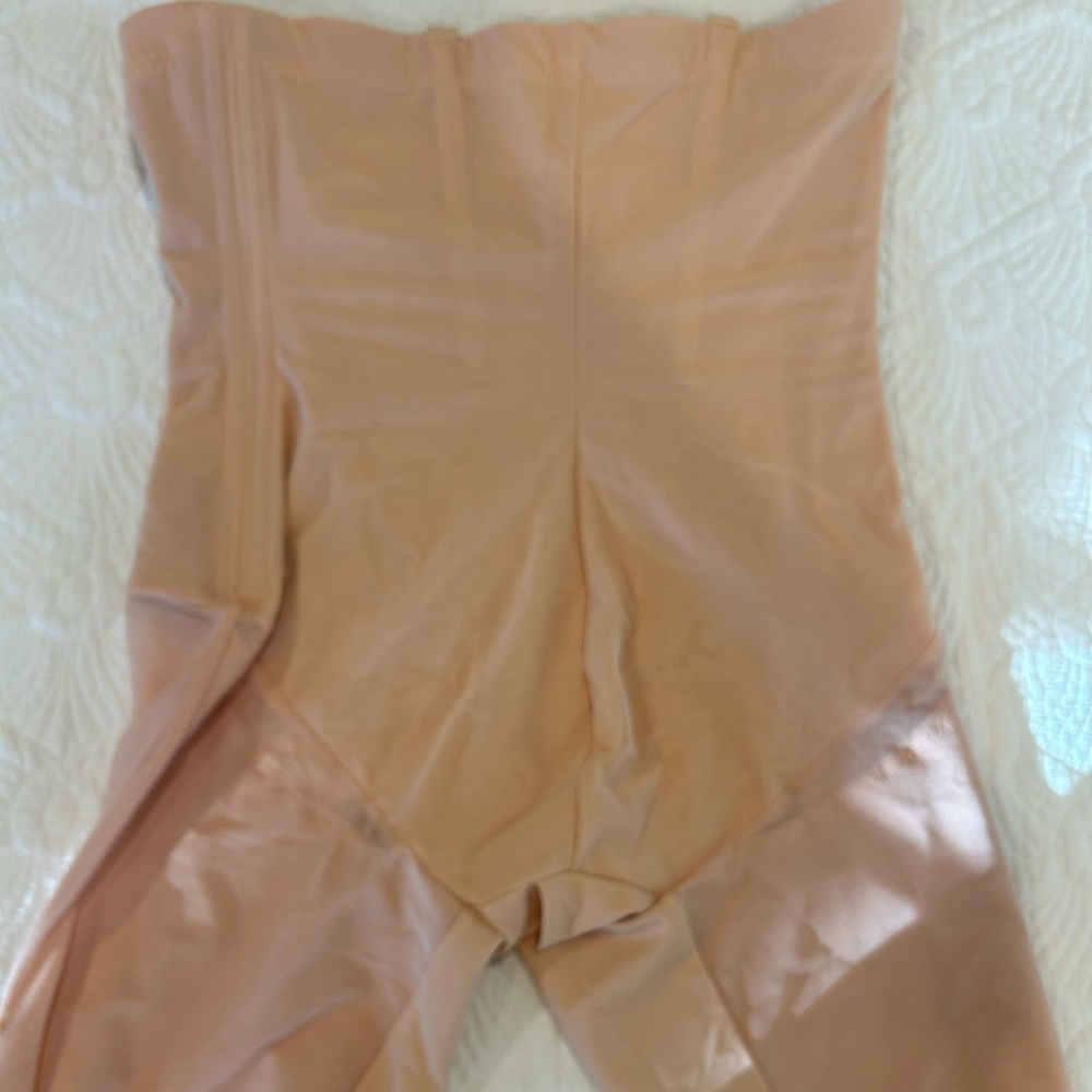 Honeylove Super Power Short